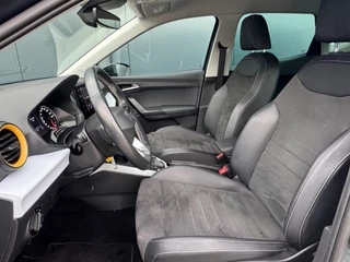 SEAT Arona 1.0 TSI 110pk Style * AUTOMAAT* Navigatiesysteem* Parkeercamera * Alcantara * / 5