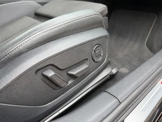 Audi A3 35 TFSI S-Line Automaat ACC B&O Black Style / 26