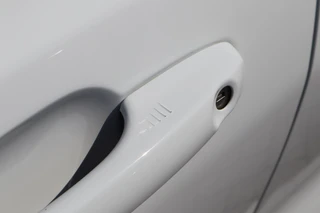 Ford Focus 125PK HYBRID TITANIUM FACELIFT! AD-CRUISE WINTERPACK BLIND-SPOT CLIMA P-SENSOREN KEYLESS ANDROID/APPLE / 13