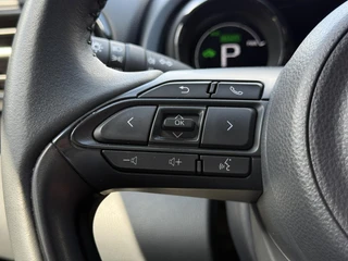 Toyota Yaris 1.5 Hybrid Executive APPLE/ANDROID AUTO LM-VELGEN CLIMA PARK-SENSOR / 17