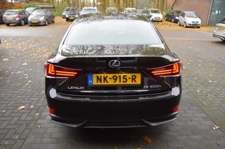 Lexus IS 300H HYBRID Business Line DEALER ONDERHOUDEN / 9