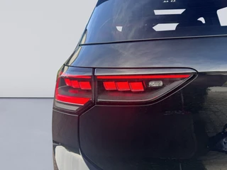 Volkswagen Golf 1.5 eHybrid GTE 272pk / 5JR Garantie / Pano / Trekhaak / DCC / Keyless / Matrix / 360 / HUD / 11