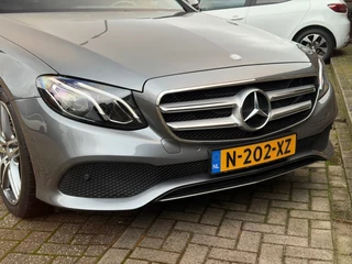 Mercedes-Benz E-Klasse 200 BUSINESS Solution Automaat 19 Inch Trekhaak / 15