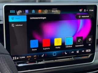 Volkswagen Golf 1.5 272pk eHybrid GTE Trekhaak | Led mistlampen | Head up | IQ light | Rijklaar incl. garantie / 22