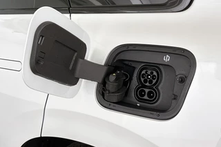 Leapmotor C10 Design REEV 28.4 kWh / 32