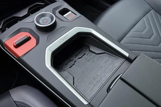 Jeep Compass 1.2 e-Hybrid First Edition | LED matrix verlichting | Panoramadak | Drive assist | Focal audio | Massage stoelen | Stoel ventilatie/verwarming | Camera's rondom / 22