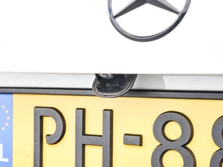 Mercedes-Benz A-klasse 180 d AMG White Art Edition Panoramadak Camera LED Stoelverwarming Sfeerverlichting Apple CarPlay/Android Auto Dealeronderhouden / 35