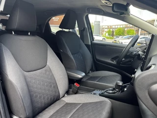 Toyota Yaris 1.5 Hybrid 115 Dynamic LM-VELGEN 16'' APPLE/ANDROID LED NAVI KEYLESS CAMERA CLIMATE PRIVACY GLASS NL-AUTO / 12