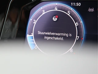 Volkswagen Golf 1.5 eTSI Life Edition  | Facelift | Head-up | Winter pakket / 37