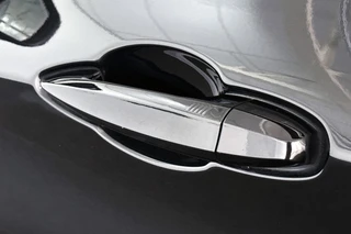 BMW 2-serie Gran Tourer 216i Business Edition Plus Trekhaak Stoelverwarming Head-Up Harman Kardon / 20