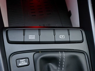 Hyundai i20 1.0 T-GDI Premium Automaat Twotone-interieur | Navigatie / 37
