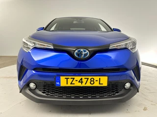 Toyota C-HR 1.8 Hybrid Dynamic Automaat Navigatie | 18'' L.M. Velgen | Parkeercamera / 29