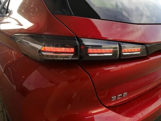 Peugeot 308 1.2 PureTech Allure | 130PK | Navigatie | Climate control | Lichtmetalen velgen | Achteruitrijcamera | Keyless entry en start | Parkeersensoren v+a / 39