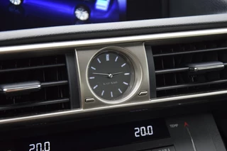 Lexus IS 300H HYBRID Business Line DEALER ONDERHOUDEN / 21