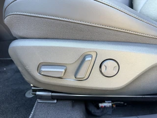 Kia Niro 1.6 GDi Hybrid ExecutiveLine |Leder |Schuifdak |23dkm! / 12