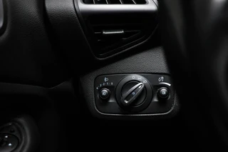 Ford Kuga 1.5 EcoBoost Trend Ultimate | CLIMA | VOORRUITVERWARMING | APPLE | TREKHAAK | 18" / 32