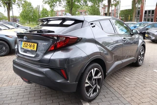 Toyota C-HR 1.8 HYBRID DYNAMIC ALL-SEASON BANDEN STOELVERW. DODEHOEKDETECTIE KEYLESS LED KOPLAMPEN PARK.SENSOREN V+A / 4