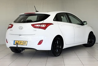 Hyundai i30 1.6 GDI i-Vision | Dealeronderhouden | Achteruitrijcamera | Trekhaak / 9