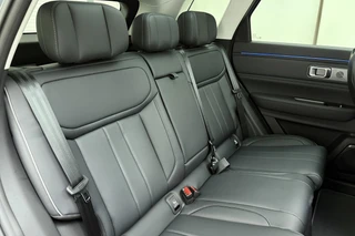 Jaecoo 7 1.5 TGDI SHS-P Exclusive Plug-in Hybride | Trekhaak | Lederen bekleding | Stoelverwarming-/ ventilatie | Glazen schuif-/kanteldak | Elektrische achterklep | 1500 KG trekgewicht / 17