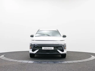 Hyundai Kona Electric N Line business 64.8 kWh Navigatie | Camera | Adaptive cruise / 12