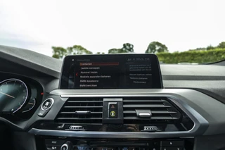 BMW X3 xDrive20i High Executive  | Pano | Trekhaak | Head-up / 31