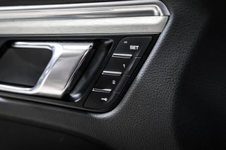 Porsche Macan 2.9 Turbo|Krijtgrijs|Pano|Leder|Chrono|Luchtv. / 41