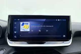 Peugeot 2008 1.2 Hybrid 145 Allure Navigation Pack l Vision Pack l DAB l LED l Bluetooth l Wireless Apple Carplay & Android Auto l 360 Camera l Adaptive Cruise Control l Climate Control l Lichtmetalen Velgen / 28