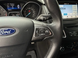 Ford Focus Wagon 1.0 ST-Line Cruise Navi Airco Carplay / 26