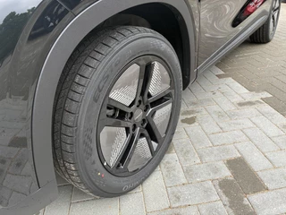 Omoda 5 EV Premium 61 kWh / 24