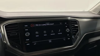 Volkswagen T-Roc 1.0 TSI Style Business CARPLAY NAVI ADAPTIEF CRUISE. / 39