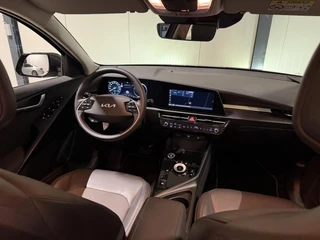 Kia Niro 1.6 GDi Hybrid DynamicLine Camera Adaptive Cruise / 12