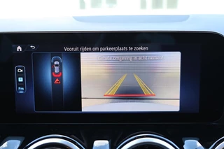 Mercedes-Benz B-Class 200 Luxury Line Panoramadak / Stuurwielverwarming / Stoelverwarming / 10