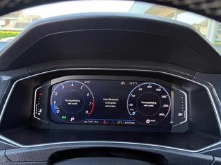 Volkswagen T-Roc 2.0 TSI 4Motion Sport - R-Line Pano Camera Leder Navi / 32