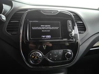 Renault Captur 0.9 TCe Xmod | Lederen bekleding | Stoelverwarming | Trekhaak | Keyless entry en start | Climate control | Navigatie | Extra getint glas | Regensensor / 26