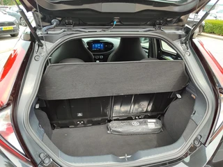 Toyota Aygo X PLAY 4S-BANDEN APPLE/ANDROID AD-CRUISE CAMERA BLUETOOTH AIRCO NL-AUTO EL-RAMEN/SPIEGELS / 26