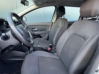 Dacia Duster 1.3 TCe 130pk Comfort * Navigatie * Cruise Control * Airco * / 5