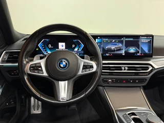 BMW 3-serie Touring 330e M-Sport Pro | LCI | Dravitgrau | 292PK | Plug-in Hybrid |Carplay | 19” | Harman Kardon | Trekhaak / 32