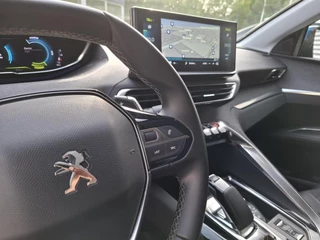 Peugeot 3008 SUV 1.6 HYbrid 225 EAT8 Automaat Road Trip Nav/Cam / 14