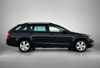 Škoda Octavia Combi 1.5 TSI Greentech Ambition Stoelverwarming | Navigatie | Parkeersensoren | Airco / 9
