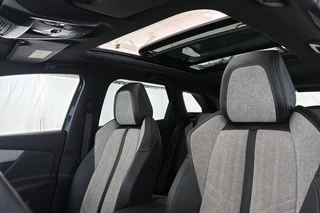 Peugeot 3008 1.6 HYbrid4 300 Blue Lease GT Pano Trekhaak FOCAL Stoelverwarming / 9