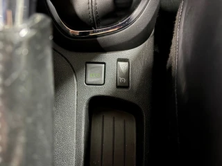 Renault Captur 0.9 TCe Dynamique/ Achteruitrijcamera/ Parkeersensoren achter / 29
