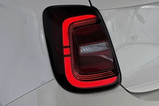 Fiat 500 C Icon 42 kWh Stoelverwarming 17'' Diamantfinish Velgen Cruise control / 21