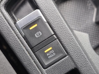 Volkswagen T-Roc NAVI TEL DAB LM PDC CAMERA 1.0 TSI / 17