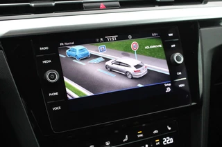Volkswagen Arteon Shooting Brake 2.0 TSI 190pk DSG R-Line Business+ Keyless Panoramadak DCC Camera Stoelverwarming Virtual Cockpit Navigatie / 31