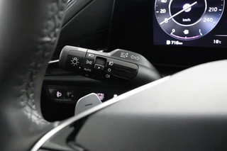 Kia Niro 1.6 GDi Hybrid DynamicLine  - Navigatie - Achteruitrijcamera - Apple & Android Carplay - Climate Control - Virena zekerheidspakket € 895,- / 22