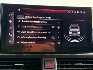 Audi A4 Avant 2.9 TFSI RS 4 quattro / Pano / Keramisch / ABT / Top View / Head-Up / Milltek / 46
