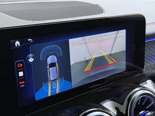 Mercedes-Benz EQB EQB 300 4Matic AMG / 49