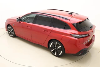Peugeot e-308 SW GT 54 kWh / 5