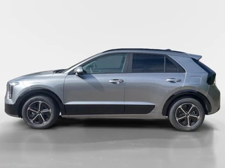 Kia Niro 1.6 GDi Hybrid DynamicPlusLine | Navigatie | Climate control | Elektrische bestuurders stoel | Schuif/kantel dak | Elektrische achterklep | DEMO / 2