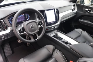 Volvo XC60 T6 Recharge AWD R-Design | Stoelverwarming | Parkeercamera | Panoramadak | Memorystoel | Keyless / 14